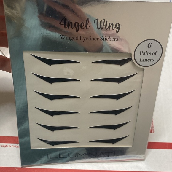 🦋NWT 2 packs of eyeliner stickers! - Picture 3 of 4